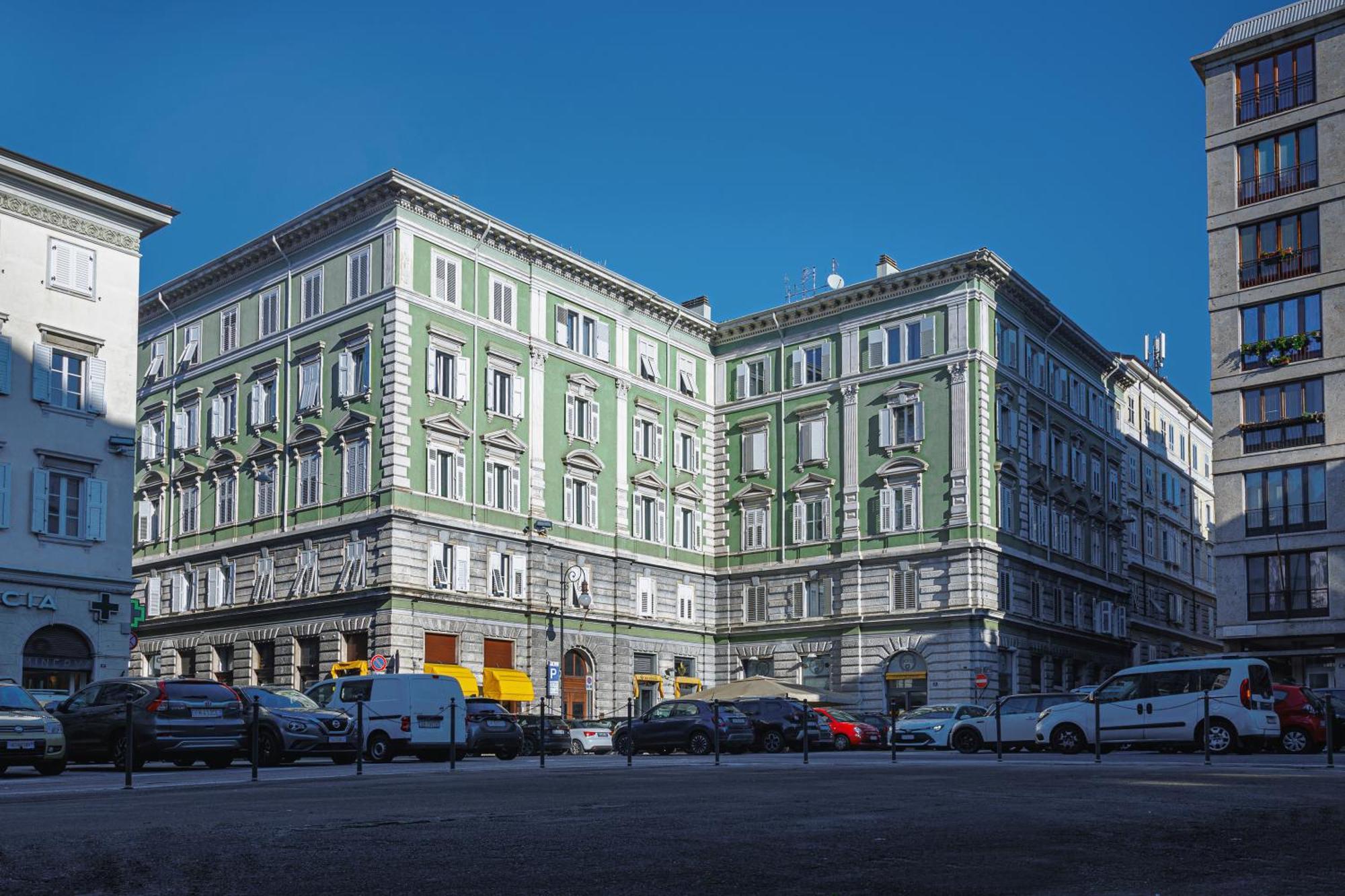 טריאסטה Residence Piazza Giotti 8 מראה חיצוני תמונה