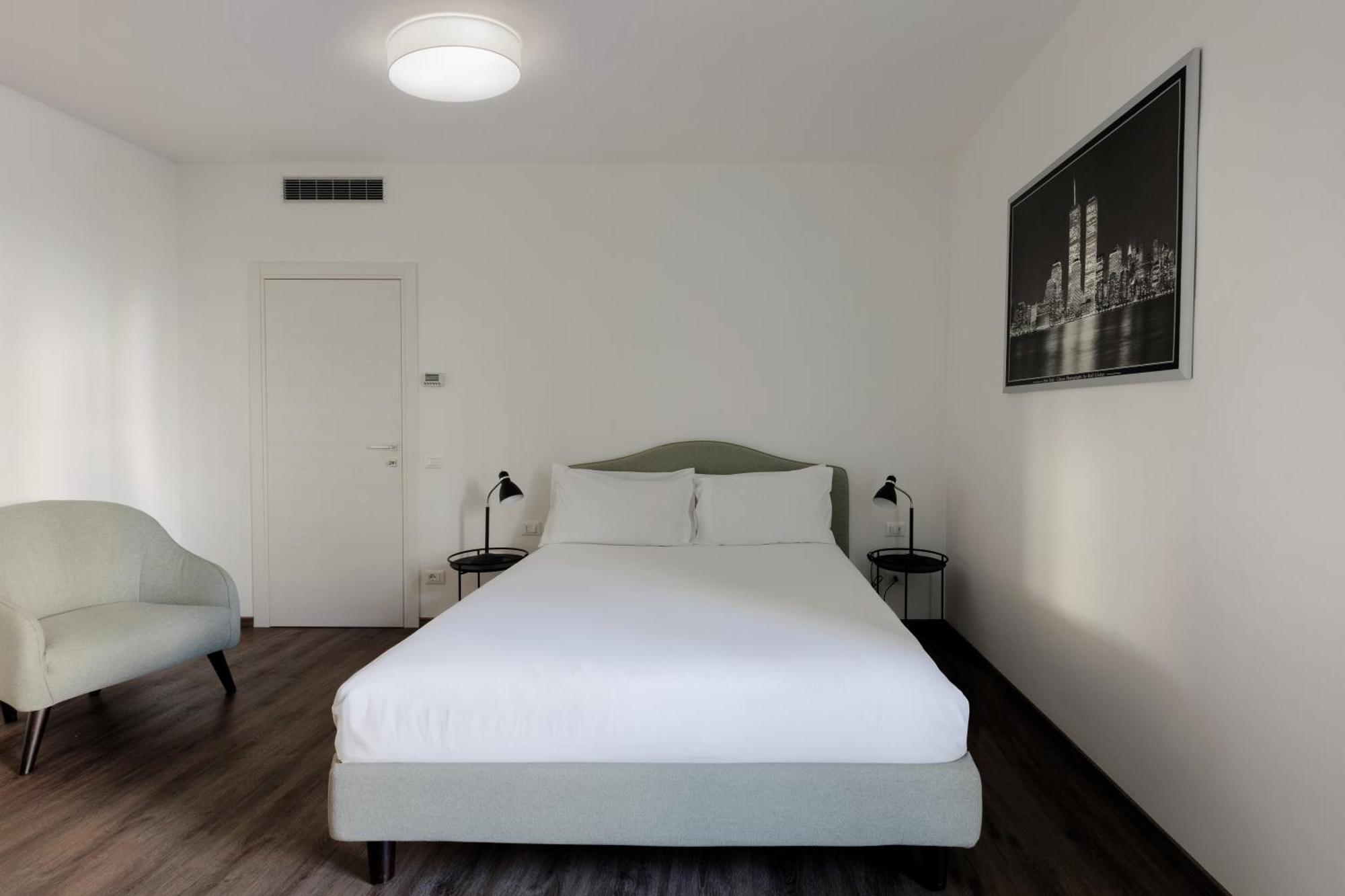 טריאסטה Residence Piazza Giotti 8 מראה חיצוני תמונה